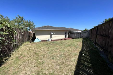 Photo of property in 59 Casuarina Road, Half Moon Bay, Auckland, 2012