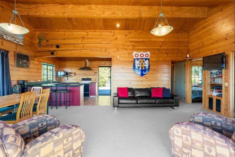 Photo of property in 8 Paurini Place, Motuoapa, 3382