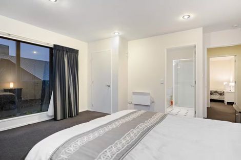 Photo of property in 11 Highview Terrace, Queenstown, 9300