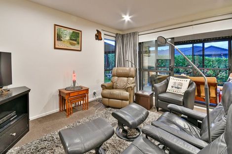 Photo of property in 2 Lochside Lane, Pokeno, 2402