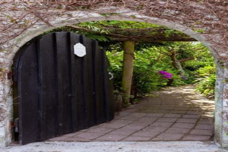 Photo of property in 33 Fitzroy Road, Fitzroy, New Plymouth, 4312