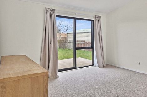 Photo of property in 42 Norfolk Crescent, Otaki Beach, Otaki, 5512
