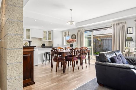 Photo of property in 21 Lewis Close, Rangiora, 7400