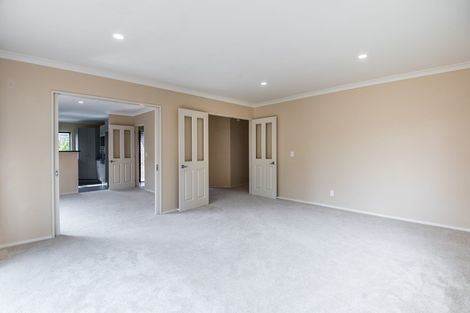 Photo of property in 68 Erlestoke Crescent, Churton Park, Wellington, 6037