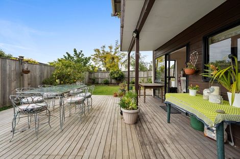 Photo of property in 91 Meadway, Sunnyhills, Auckland, 2010