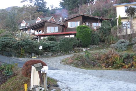 Photo of property in 29 Lomond Crescent, Queenstown, 9300