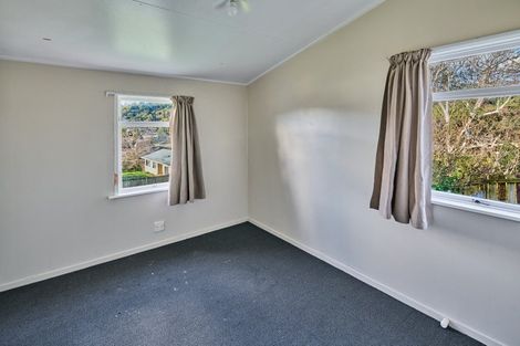 Photo of property in 26 Aniseed Grove, Timberlea, Upper Hutt, 5018