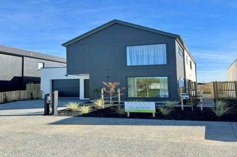 Photo of property in 19 Kakariki Lane, Rototuna North, Hamilton, 3210