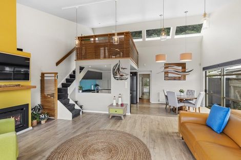 Photo of property in 118 Breaker Bay Road, Breaker Bay, Wellington, 6022