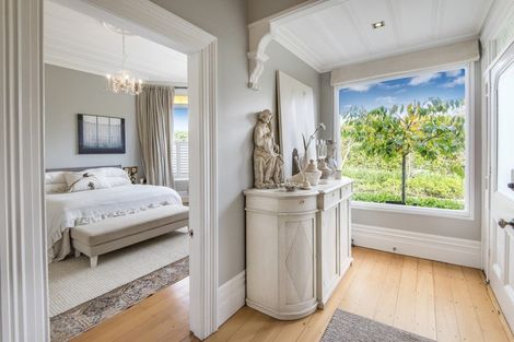 Photo of property in 126 Calliope Road, Stanley Point, Auckland, 0624