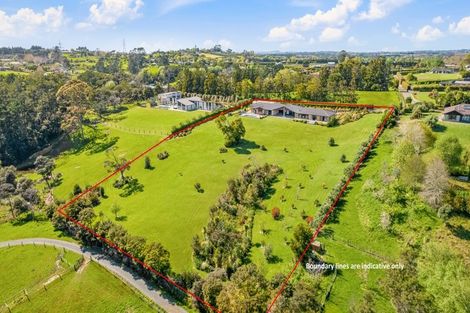 Photo of property in 165b Oraha Road, Kumeu, 0892