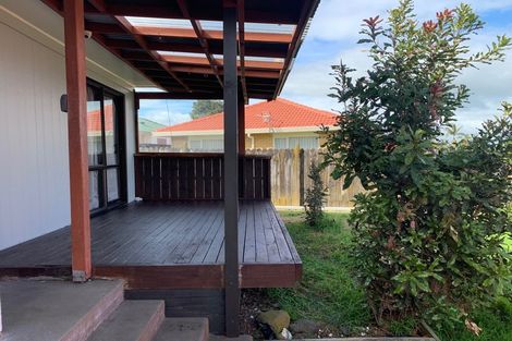 Photo of property in 1/10 Taitimu Drive, Weymouth, Auckland, 2103