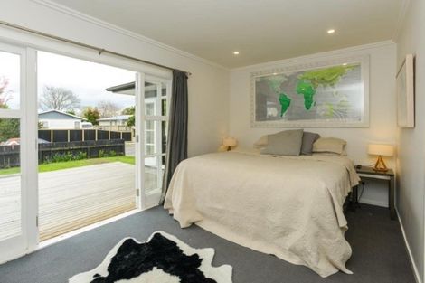Photo of property in 12 O'connell Place, Havelock North, 4130