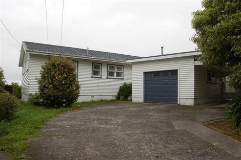 Photo of property in 17 Bedford Grove, Kelson, Lower Hutt, 5010