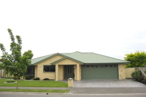 Photo of property in 24 Kohi Drive, Parklands, Christchurch, 8083