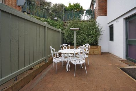 Photo of property in 54 Grosvenor Gardens, Flagstaff, Hamilton, 3210