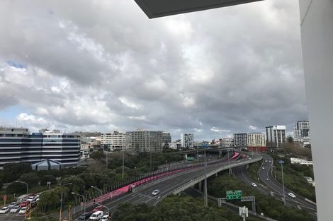 Photo of property in Harbour Green Apartments, 912/11 Union Street, Auckland Central, Auckland, 1010