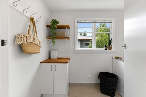 Photo of property in 6 Riverlaw Terrace, Saint Martins, Christchurch, 8022