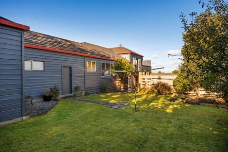 Photo of property in 32 Pirinoa Street, Feilding, 4702
