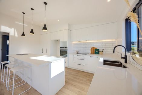 Photo of property in 3 Mount Prospect Lane, Wanaka, 9305