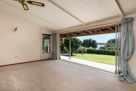Photo of property in 220 Welcome Bay Road, Welcome Bay, Tauranga, 3112