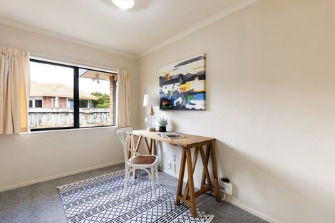 Photo of property in 22 Bouverie Crescent, Flagstaff, Hamilton, 3210