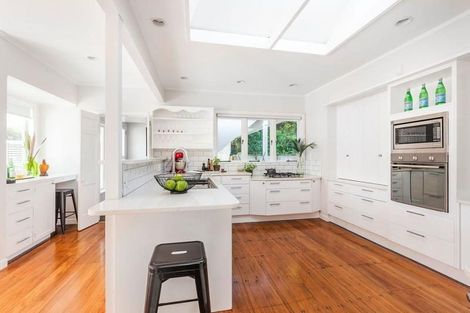 Photo of property in 45 Delhi Crescent, Khandallah, Wellington, 6035