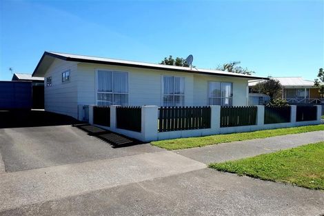 Photo of property in 21 Duckworth Crescent, Greenmeadows, Napier, 4112
