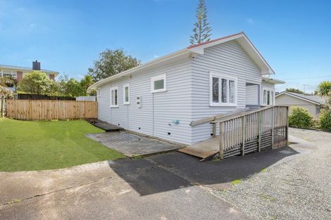 Photo of property in 71 Rodney Street, Wellsford, 0900