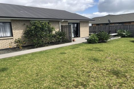 Photo of property in 13 Karo Street, Ruakaka, 0116