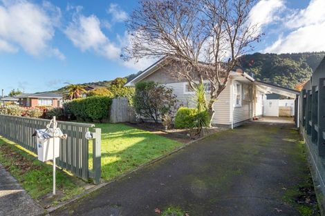Photo of property in 94 Pasadena Crescent, Totara Park, Upper Hutt, 5018