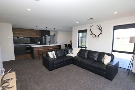 Photo of property in 17 Roxburgh Place, Tinwald, Ashburton, 7700