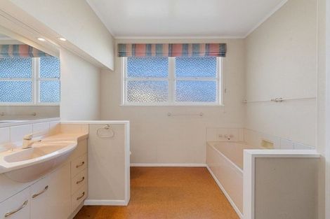 Photo of property in 22 Woods Avenue, Matua, Tauranga, 3110