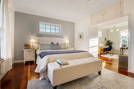 Photo of property in 120 Mellons Bay Road, Mellons Bay, Auckland, 2014