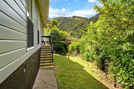Photo of property in 41 Village Loop Road, Waipori Falls, Outram, 9073