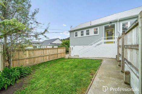 Photo of property in 5 Swainson Street, Naenae, Lower Hutt, 5011