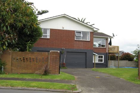 Photo of property in 15 Banbury Place, Mangere Bridge, Auckland, 2022