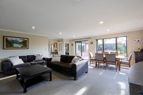 Photo of property in 14 Dunmurry Place, Casebrook, Christchurch, 8051