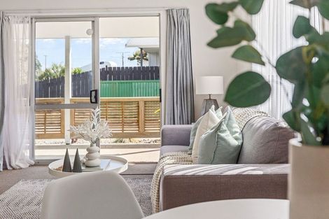 Photo of property in 245 Dickson Road, Papamoa Beach, Papamoa, 3118