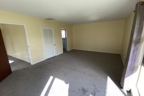 Photo of property in 8 Brackendale Place, Burnside, Christchurch, 8041