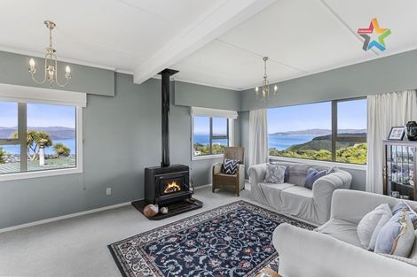 Photo of property in 44 Maungaraki Road, Korokoro, Lower Hutt, 5012