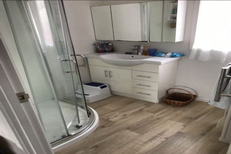 Photo of property in 108 Finlayson Avenue, Clendon Park, Auckland, 2103