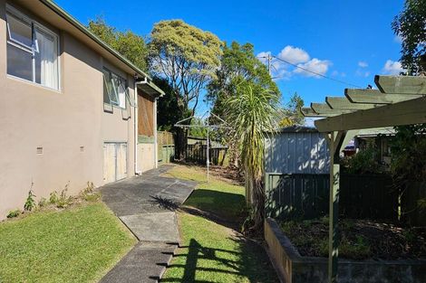 Photo of property in 38a Sunnynook Road, Sunnynook, Auckland, 0620