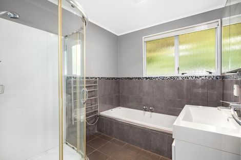 Photo of property in 25 Robson Street, Stokes Valley, Lower Hutt, 5019