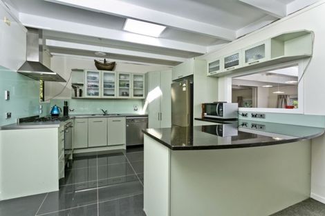 Photo of property in 8 Longwood Place, Forrest Hill, Auckland, 0620