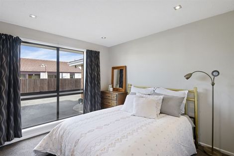 Photo of property in 12 O'halloran Drive, Halswell, Christchurch, 8025