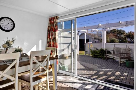 Photo of property in 37 Dixon Avenue, Hawera, 4610