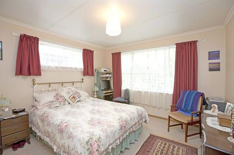 Photo of property in 2 Chaytor Street, West End, Palmerston North, 4410