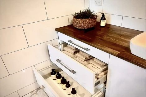 Photo of property in 27a Goldsmith Road, Hospital Hill, Napier, 4110