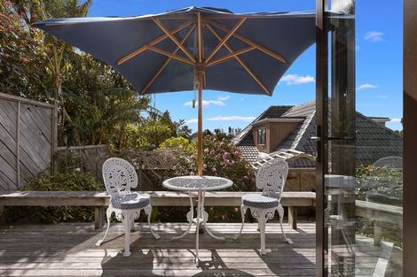 Photo of property in 10/16 Mahara Avenue, Birkenhead, Auckland, 0626